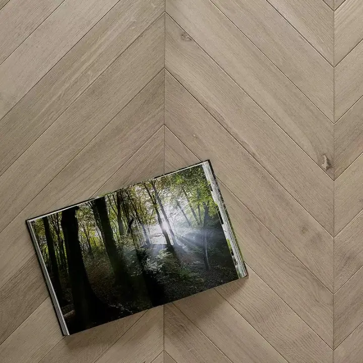 Natural Oak Chevron Parquet Flooring