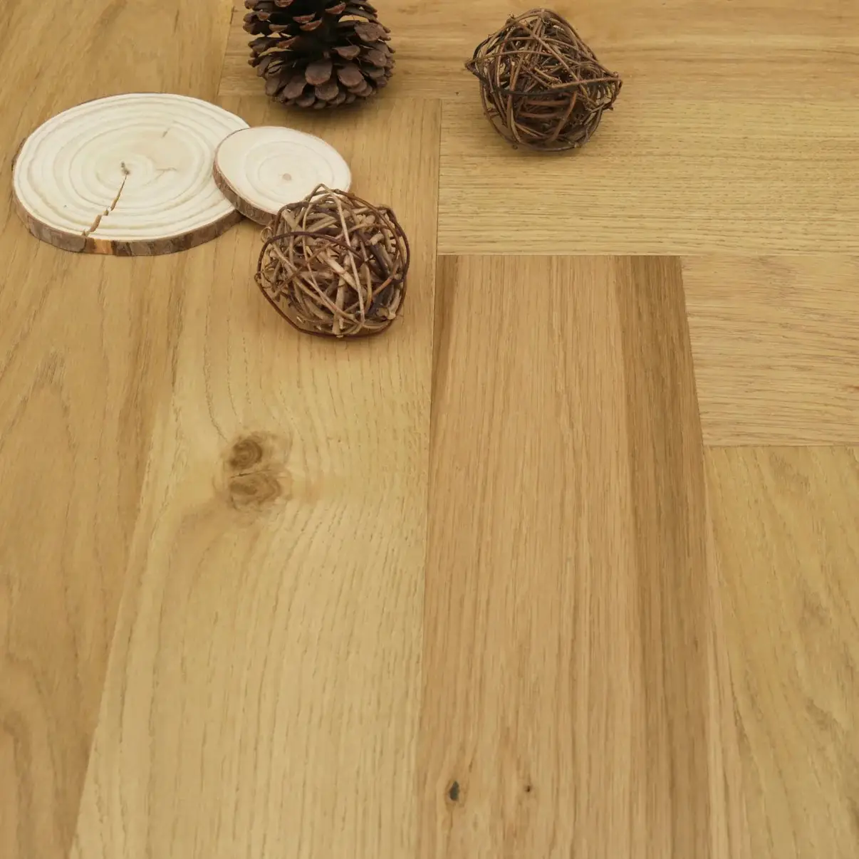 Natural Oak Herringbone Parquet Flooring Close