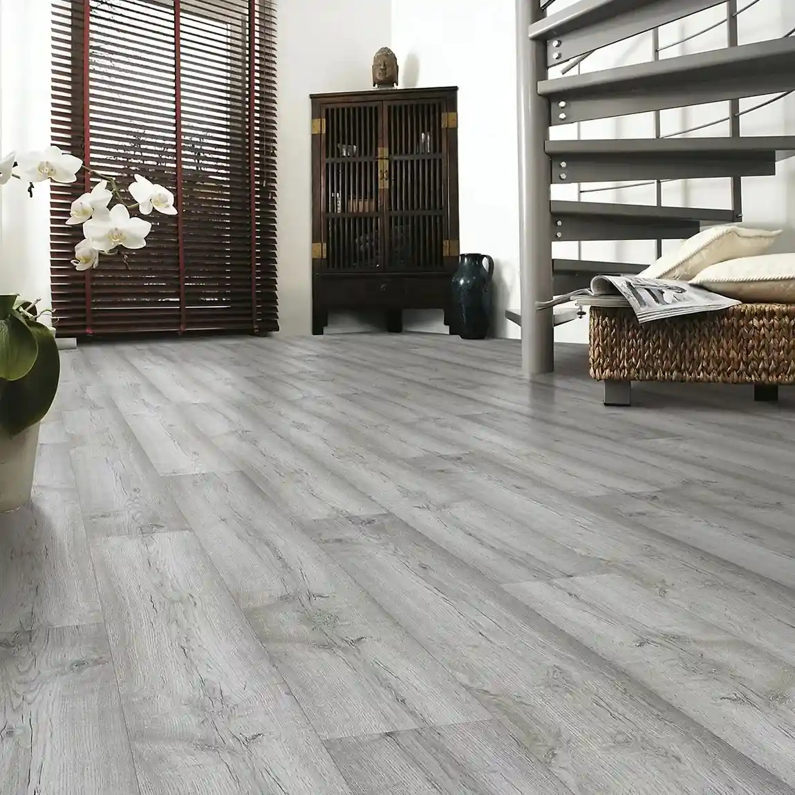 Silver Mist Oak Laminate Flooring